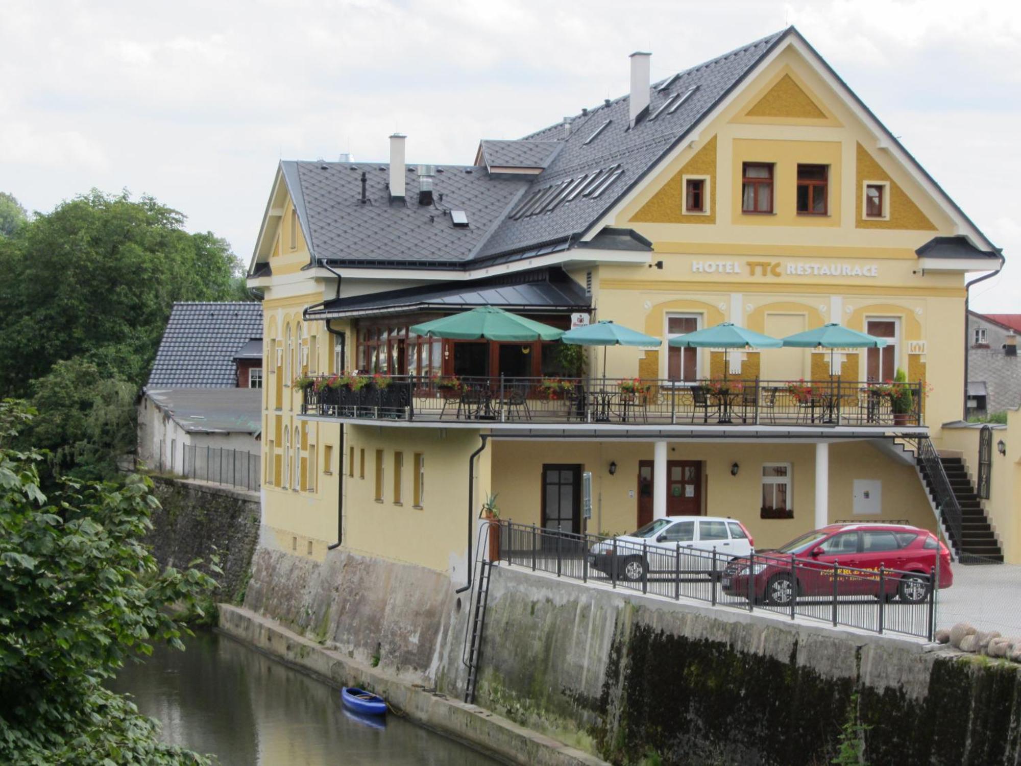 Hotel TTC Vrchlabí Extérieur photo